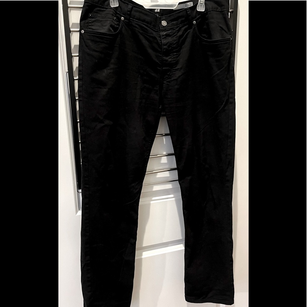 Black H&M slim fit pants